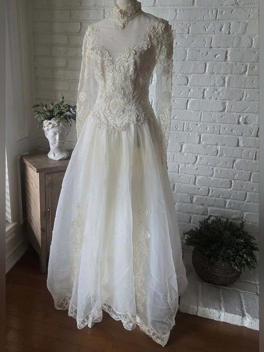 Vtg 80s 90s High Neck Bead/Pearl/Sequin Wedding Gown, Union, Ivory